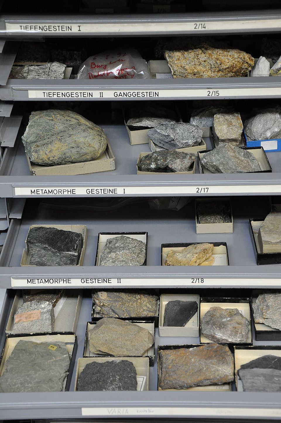 Subcollection sorted by rock types